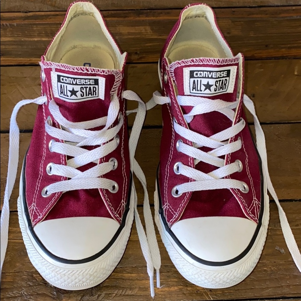 Burgundy Converse All Star
